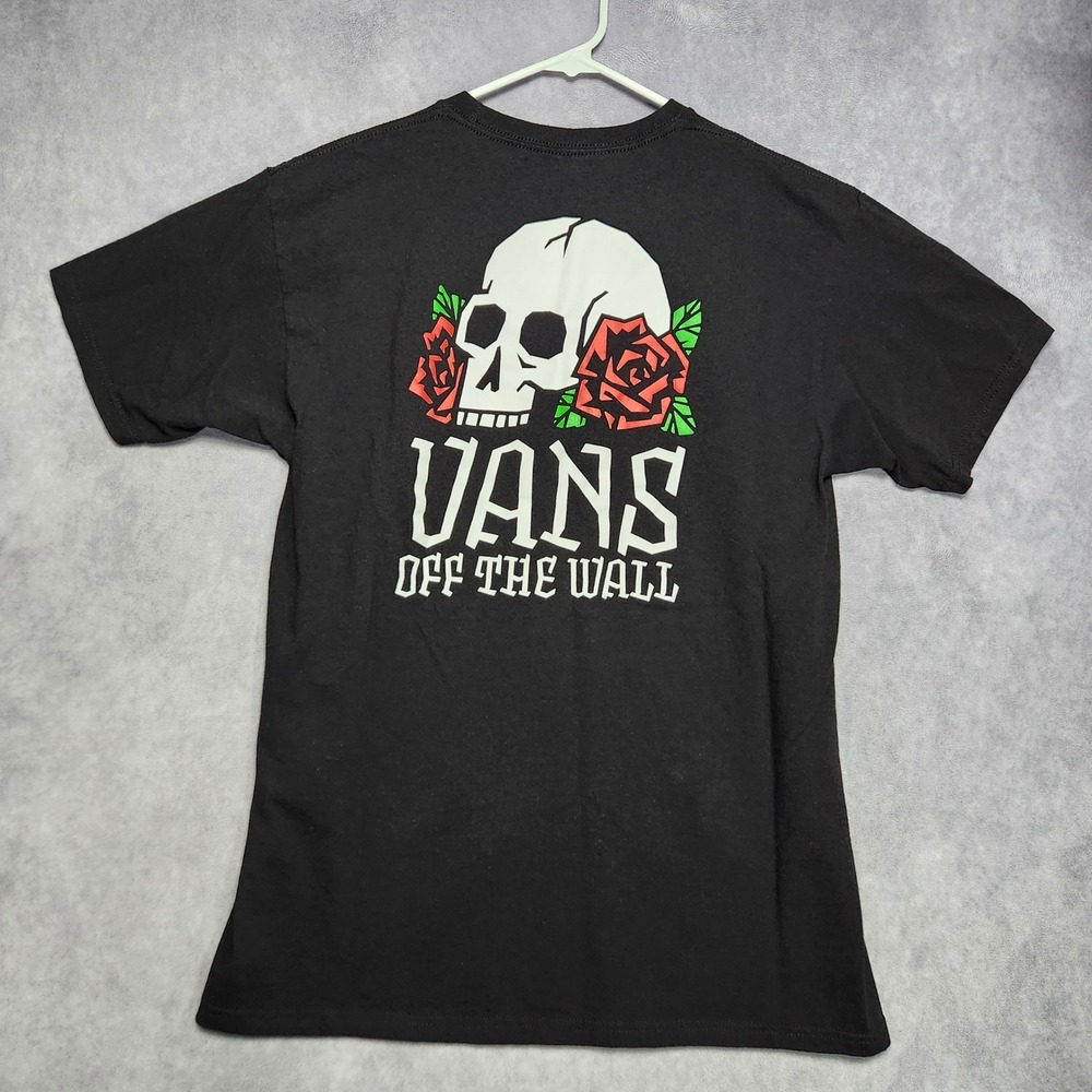 Vans Off The Wall Mens size Large Black Skull and Roses Graphic T-Shirt